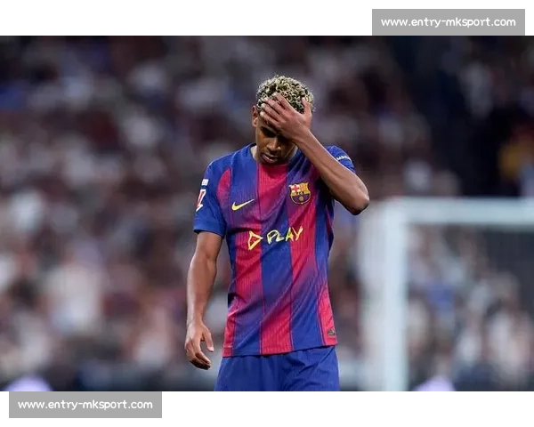 曼联死忠网红飞铲特维斯酿冲突！野兽 4 球回击梦剧场嘘声