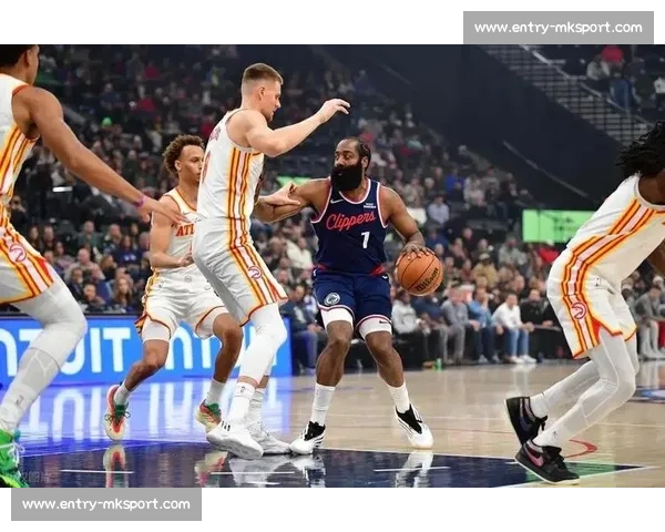 湖人中锋引援遇阻：多队抬价施压，克内克特或成凯斯勒交易筹码